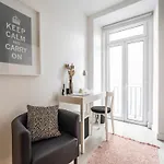 Akicity Campolide Peach Apartment