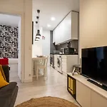 Apartment Akicity Campolide Peach *