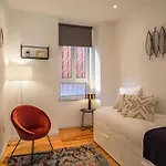 Apartment Akicity Campolide Peach Lissabon