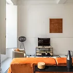 Apartment Akicity Campolide Peach *
