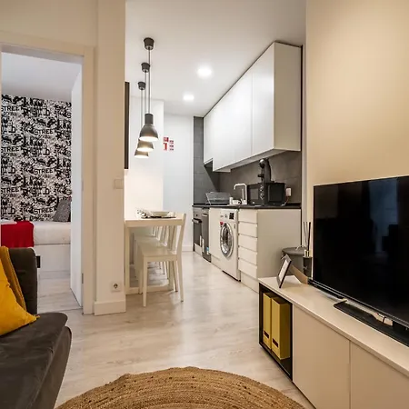 Apartment Akicity Campolide Peach *