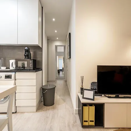 Akicity Campolide Peach Apartment Lissabon